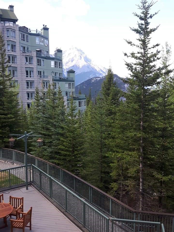 Book a room with a balcony when staying at the Rimrock Resort